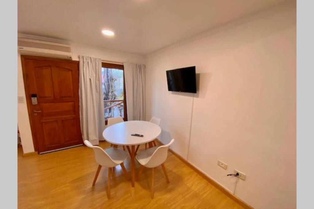 Departamento Amplio En Pleno Centro Apartment El Calafate Exterior photo